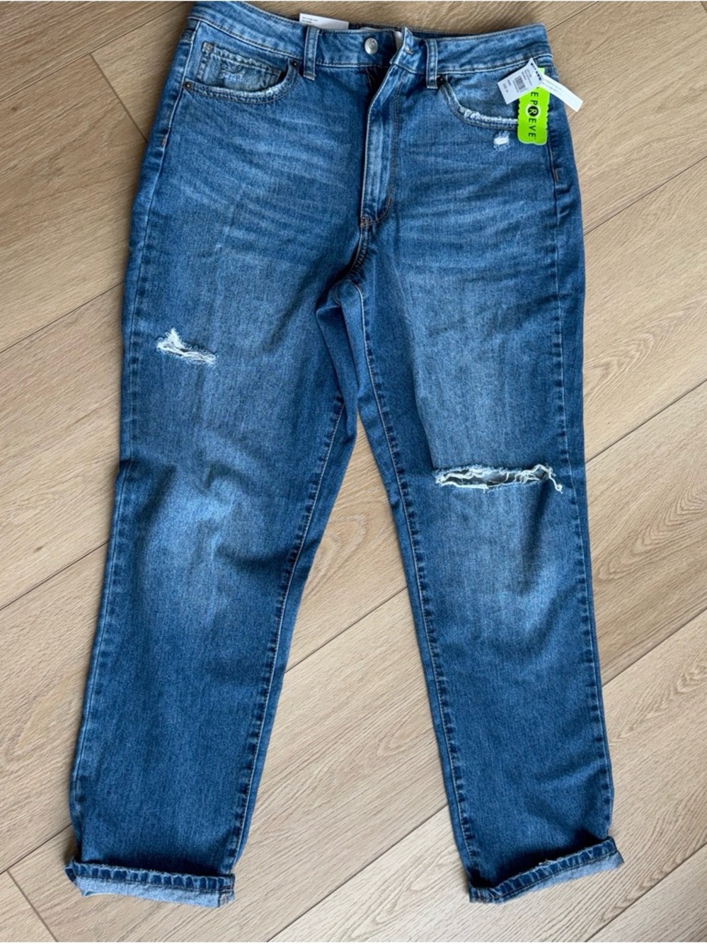RSQ Women's vintage mom Distressed Blue Denim Jeans- NWT